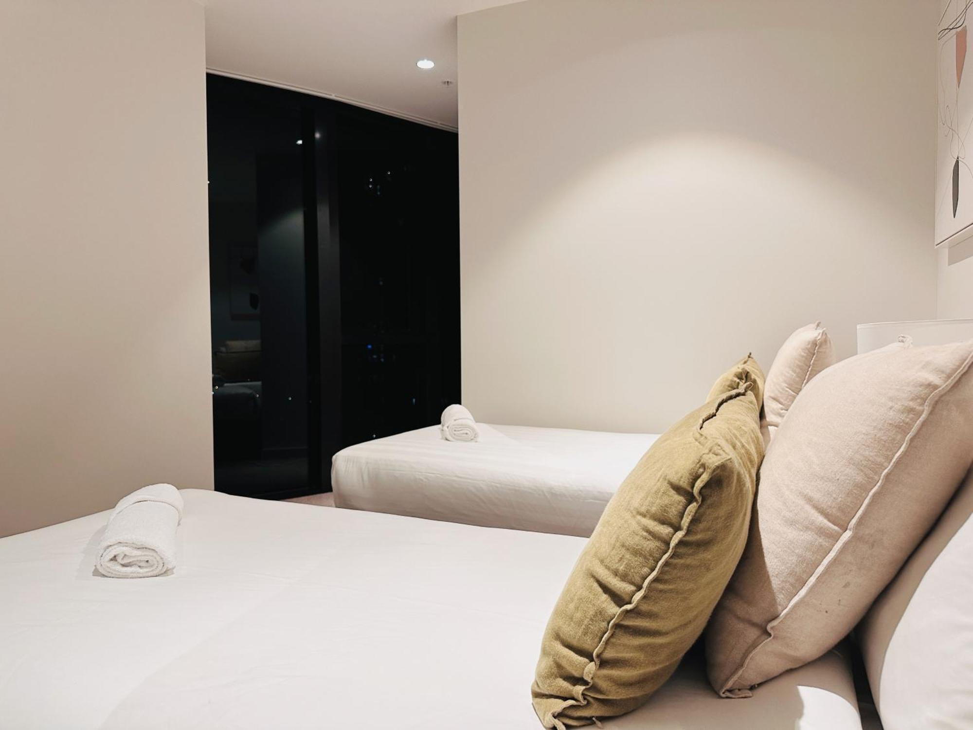 Luxe Living With Ocean View 3 Beds Parking Apartment