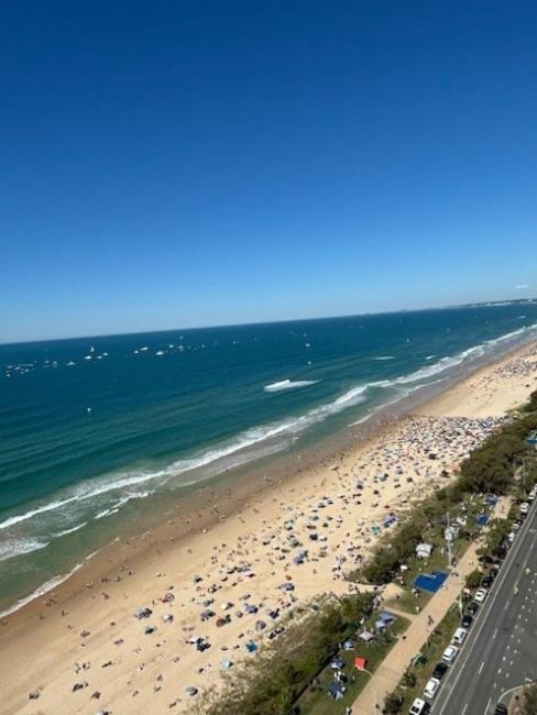 Hi Surf Beachfront Aparthotel 4*