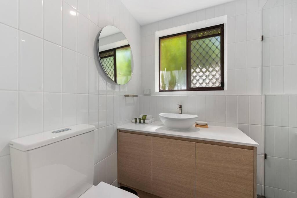 Blue Skies - 2 Bedroom Broadbeach * Gold Coast