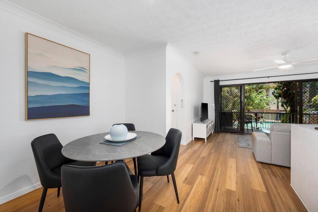 Blue Skies - 2 Bedroom Broadbeach * Gold Coast