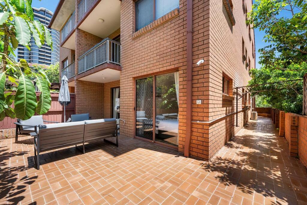 Blue Skies - 2 Bedroom Broadbeach