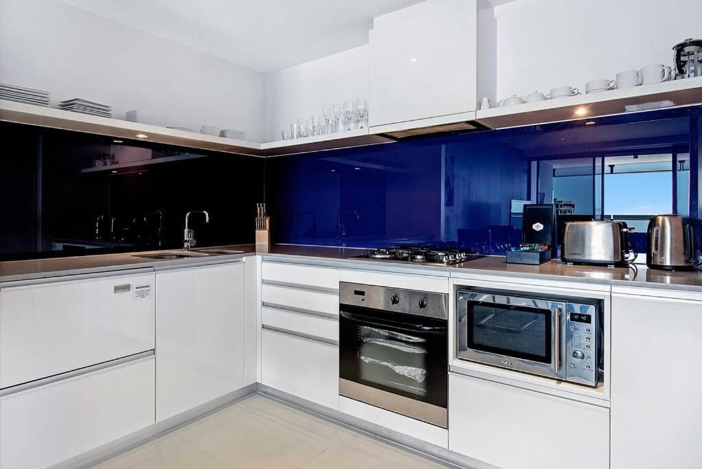 Circle On Cavill Level 33 Ocean Living - Hosted By Coastal Letting Co. Gold Coast