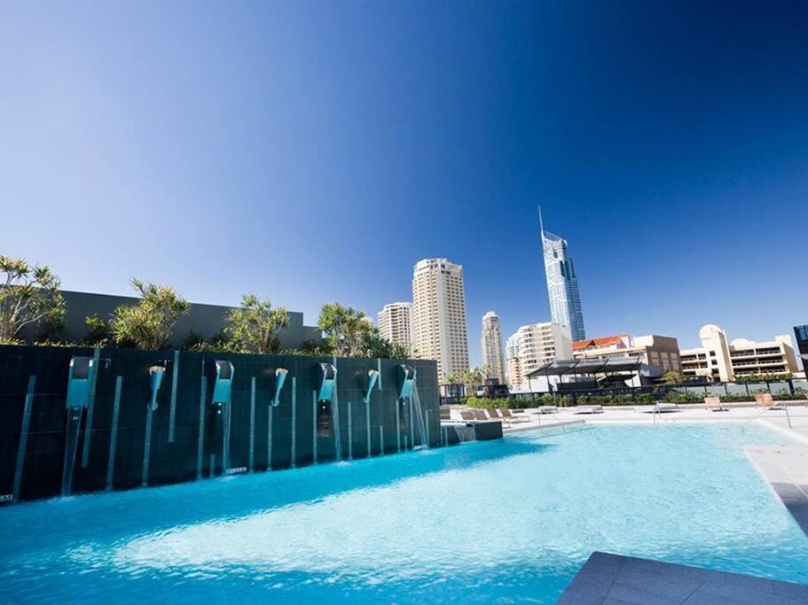 Circle On Cavill Level 33 Ocean Living - Hosted By Coastal Letting Co. Gold Coast