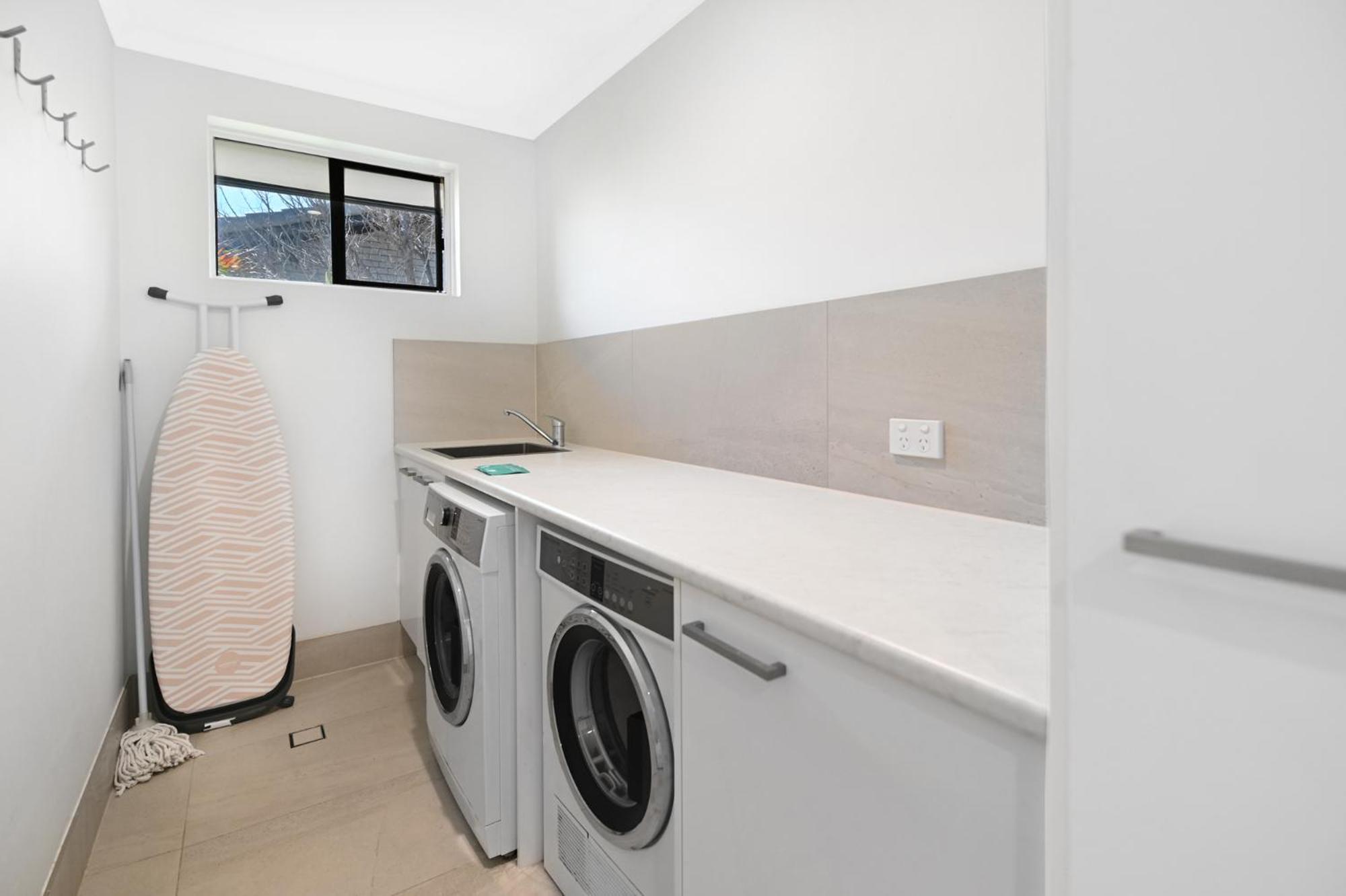 Riverside 3bedroom Sunny House In Surfers Paradise Holiday home Gold Coast