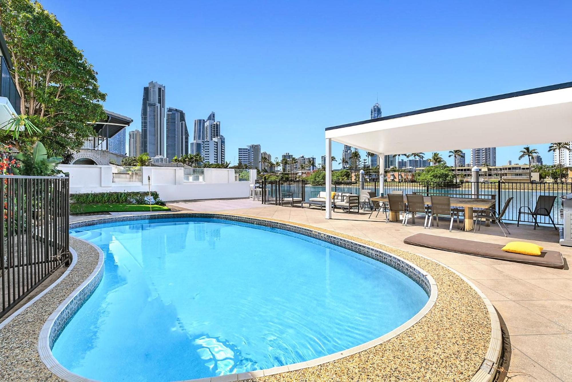Riverside 3bedroom Sunny House In Surfers Paradise *