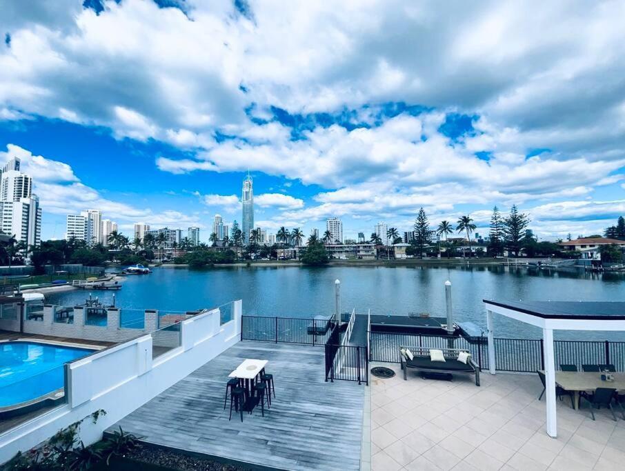 Riverside 3bedroom Sunny House In Surfers Paradise *