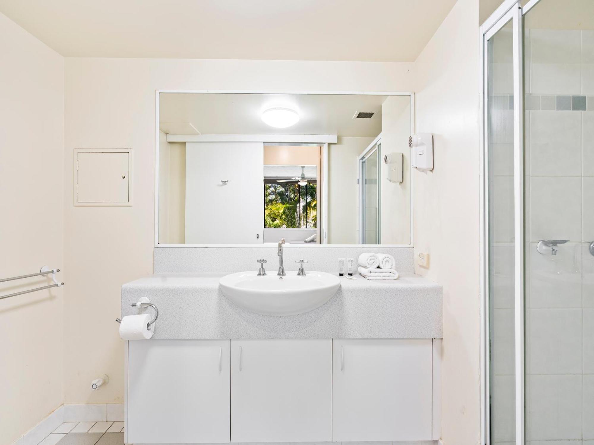 Miami Beachside Aparthotel