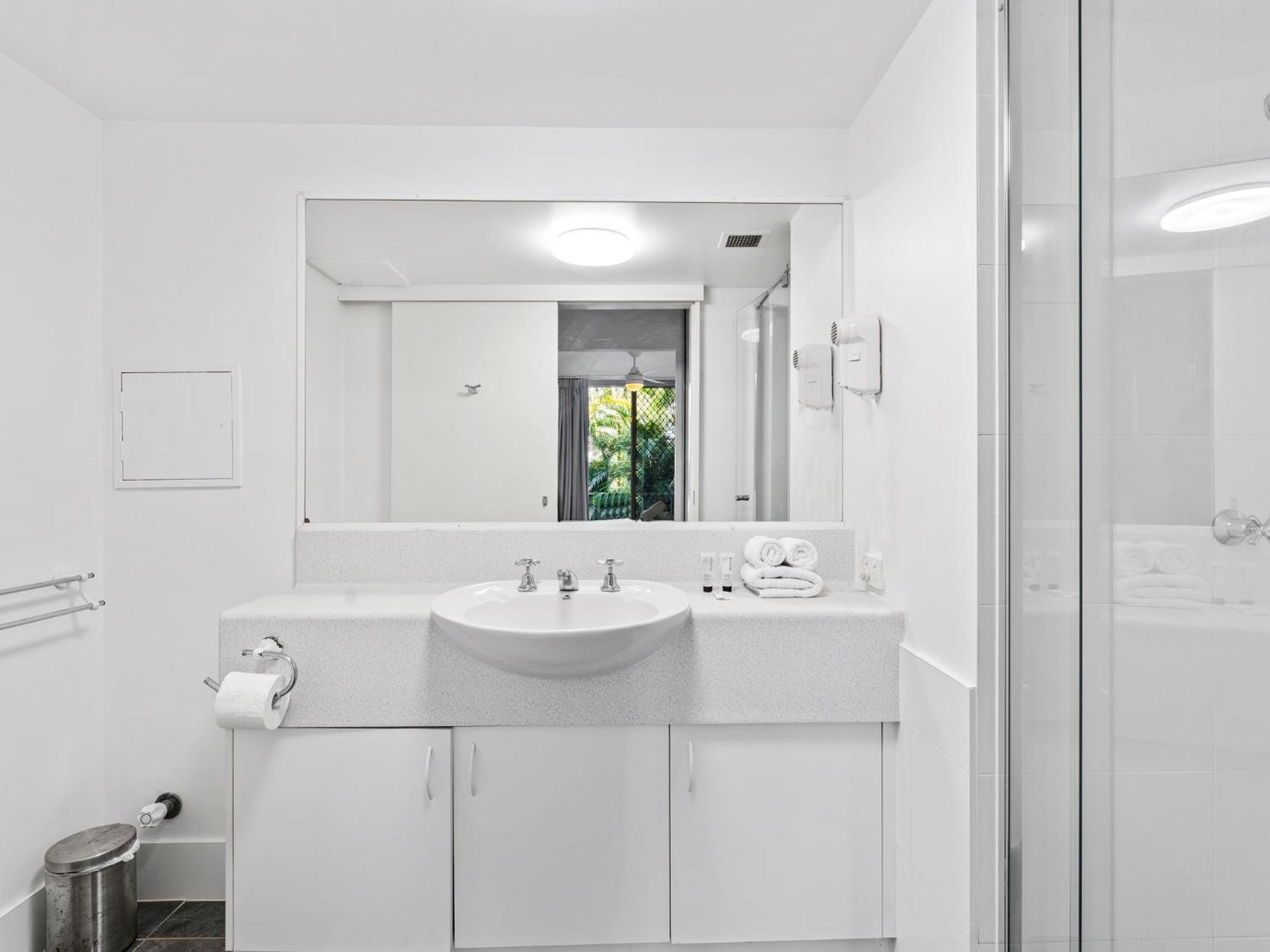 Miami Beachside Aparthotel