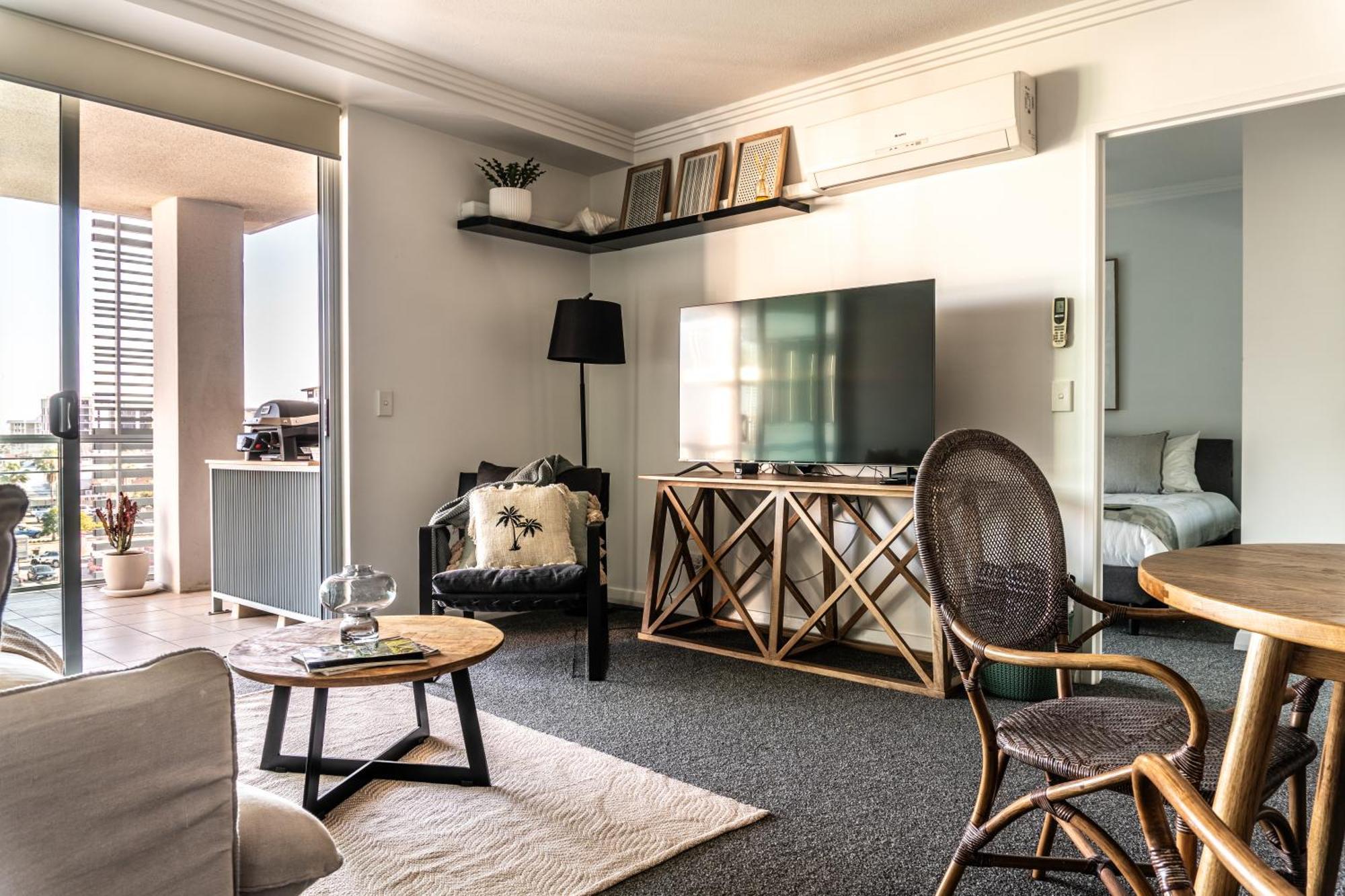 Pavilion Palm Beach, Vibrant Cafs & Dining Apartment *