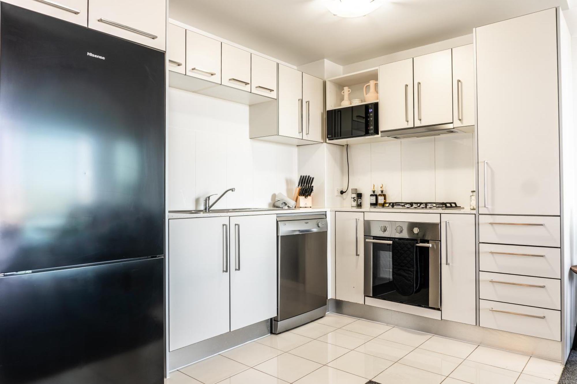 Apartment Pavilion Palm Beach, Vibrant Cafs & Dining Gold Coast