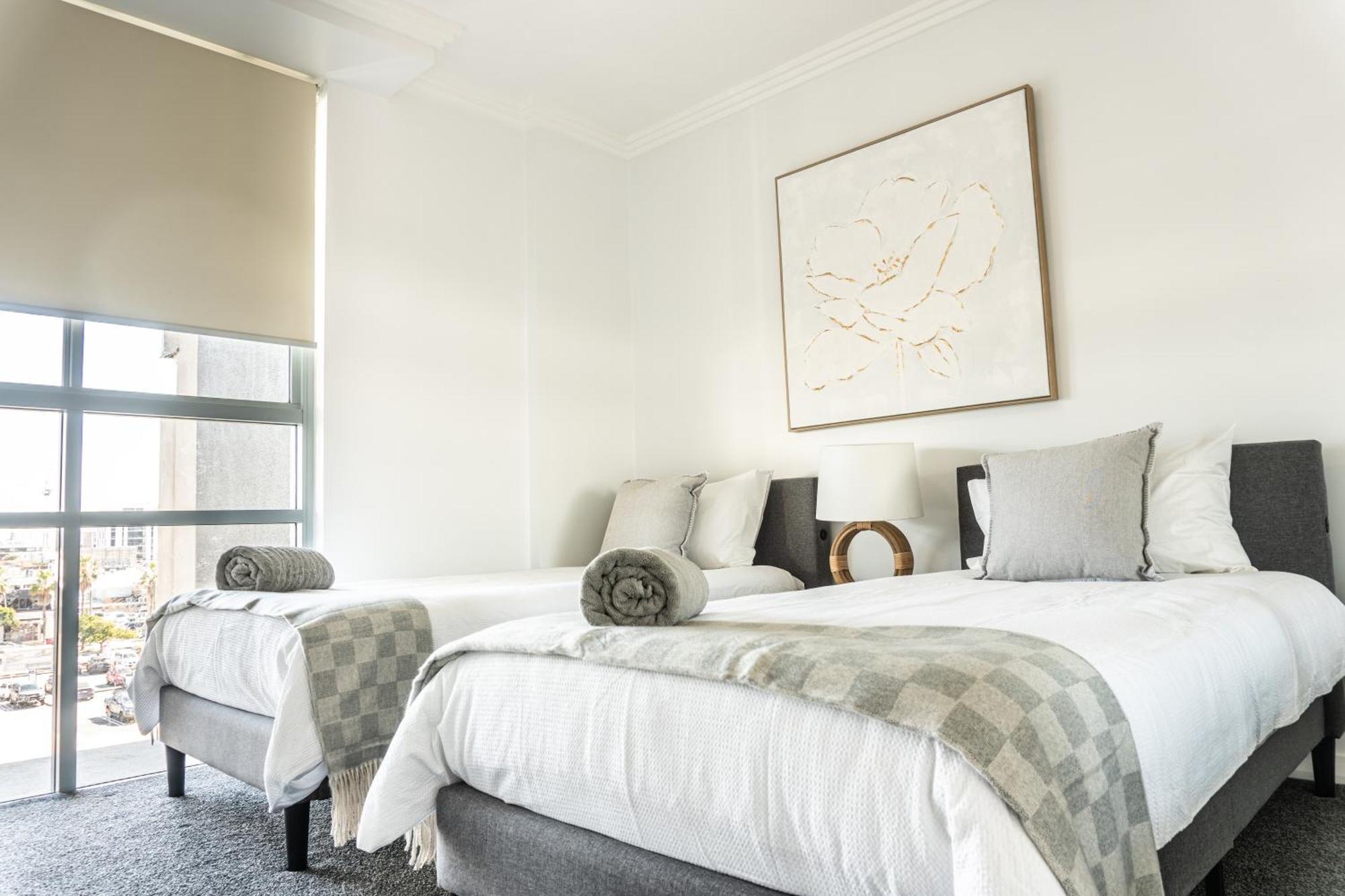 Pavilion Palm Beach, Vibrant Cafs & Dining Apartment Gold Coast