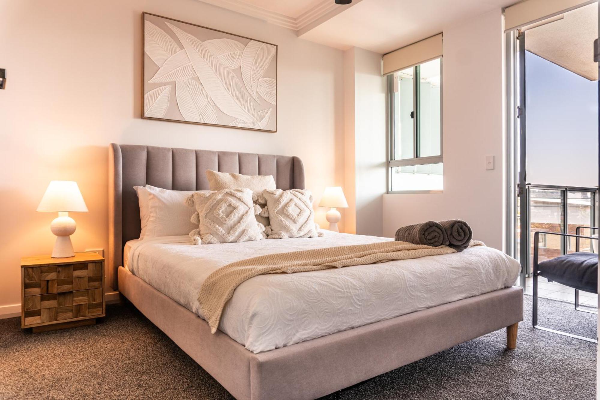 Pavilion Palm Beach, Vibrant Cafs & Dining Gold Coast