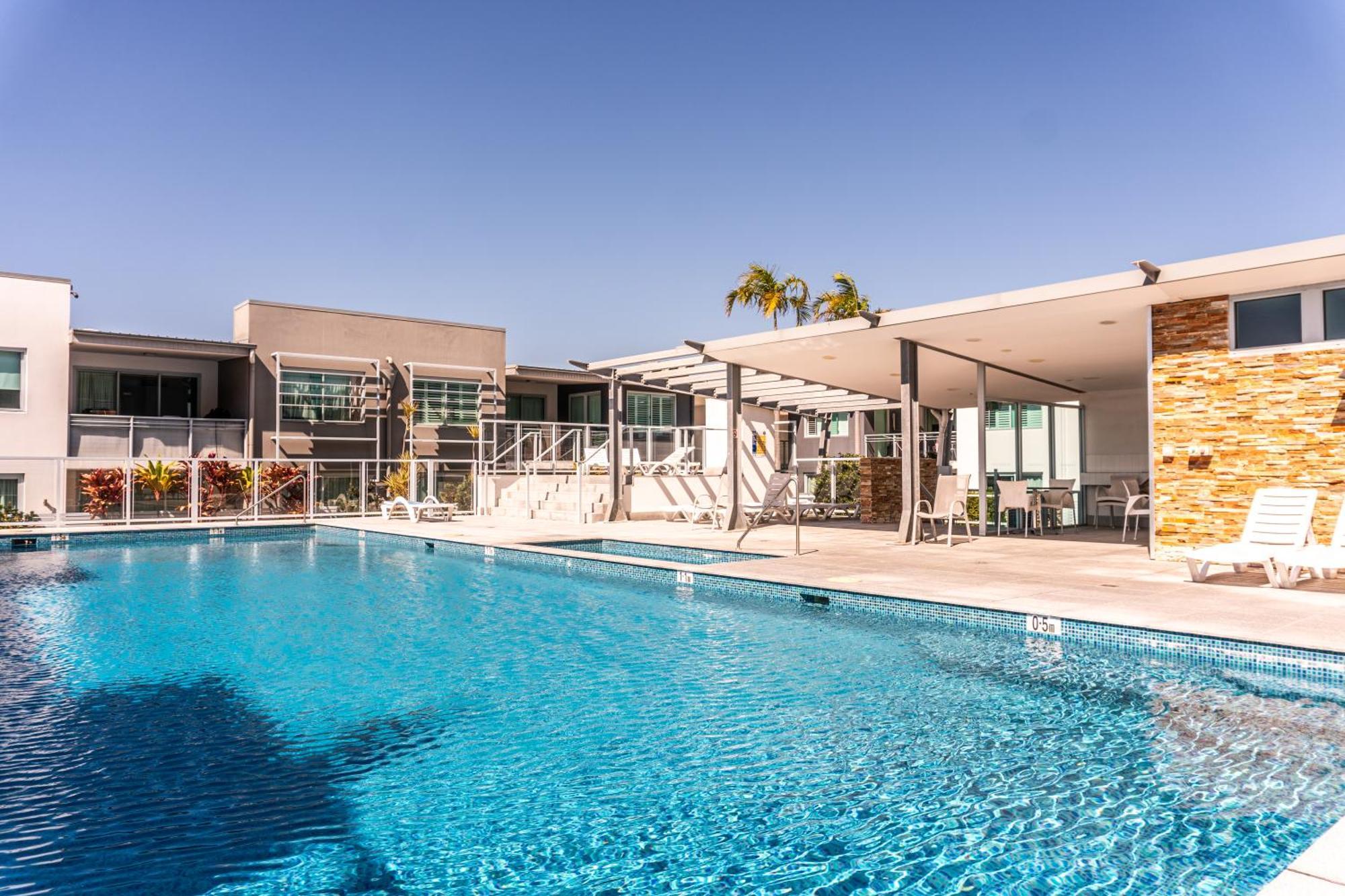 Apartment Pavilion Palm Beach, Vibrant Cafs & Dining Gold Coast