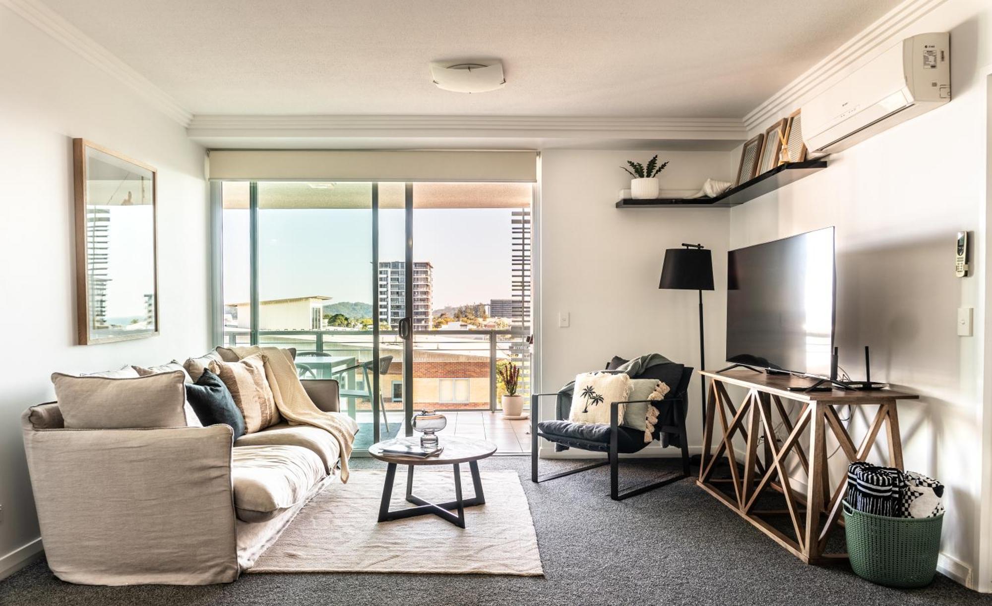 Apartment Pavilion Palm Beach, Vibrant Cafs & Dining Gold Coast