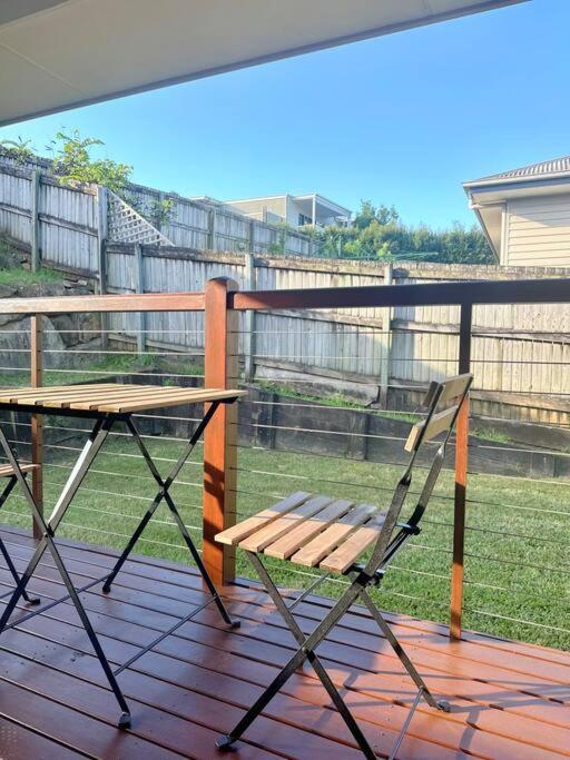 Simple & Peaceful Escape! Entire 4 Bedroom House 10min To Theme Parks