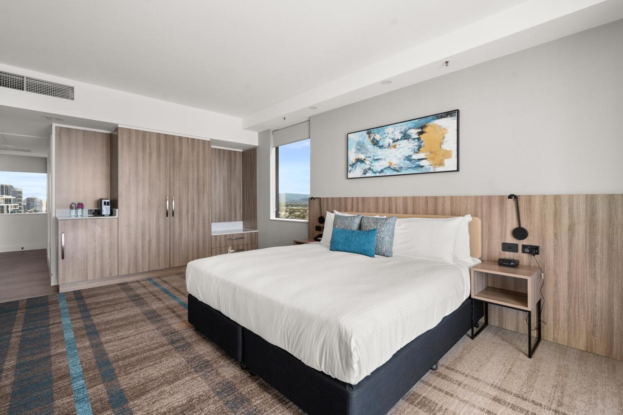 Hotel Crowne Plaza Surfers Paradise By Ihg Gold Coast