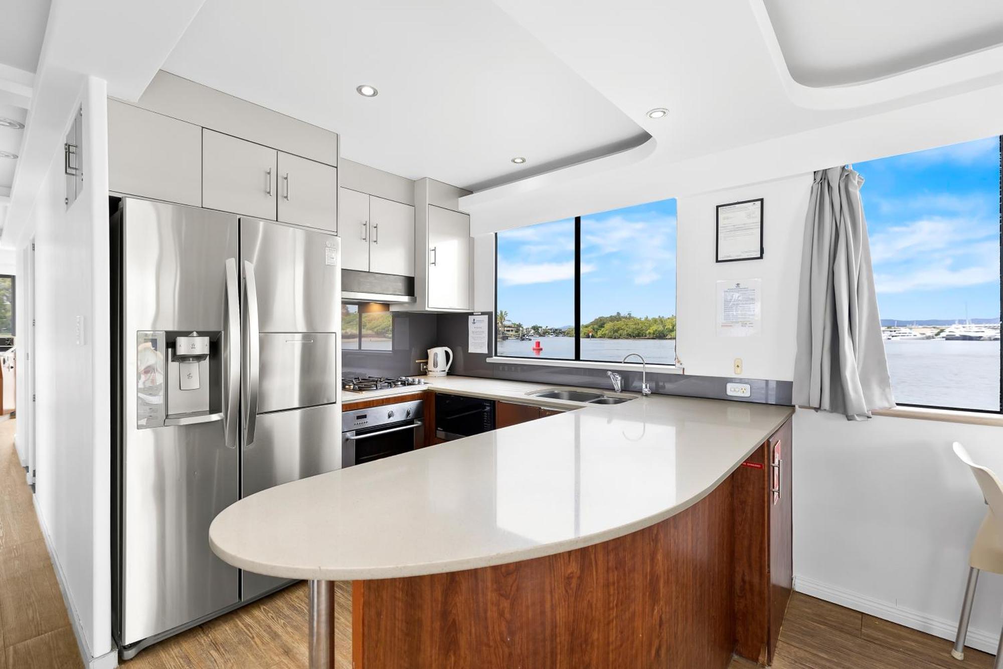 Coomera Houseboats 4* Gold Coast