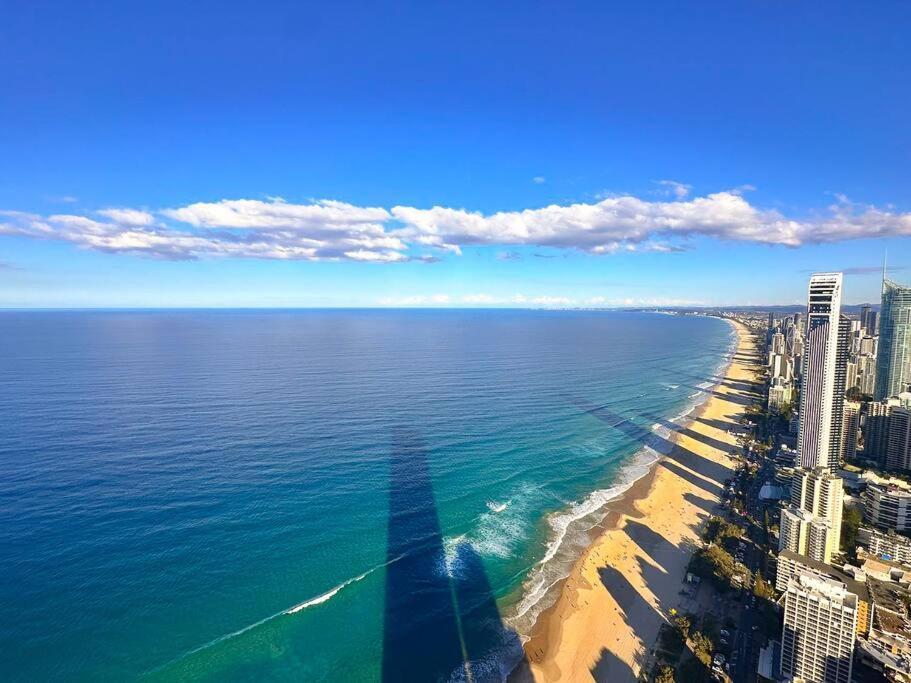 Sea Fever - Lv 65 Skyhome On Ocean Meriton Apartamento *