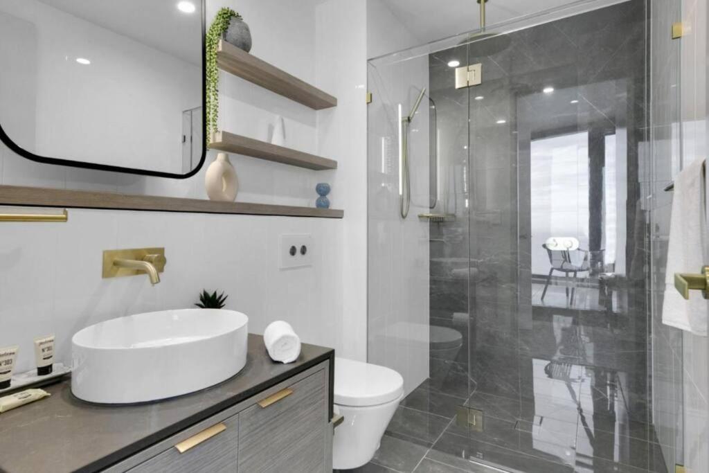 Sea Fever - Lv 65 Skyhome On Ocean Meriton Apartamento