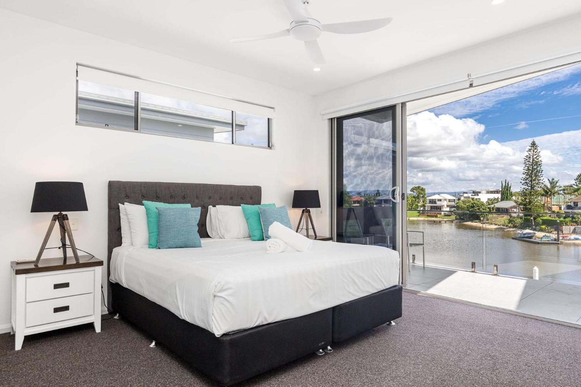 Ray Of Sunshine * Gold Coast