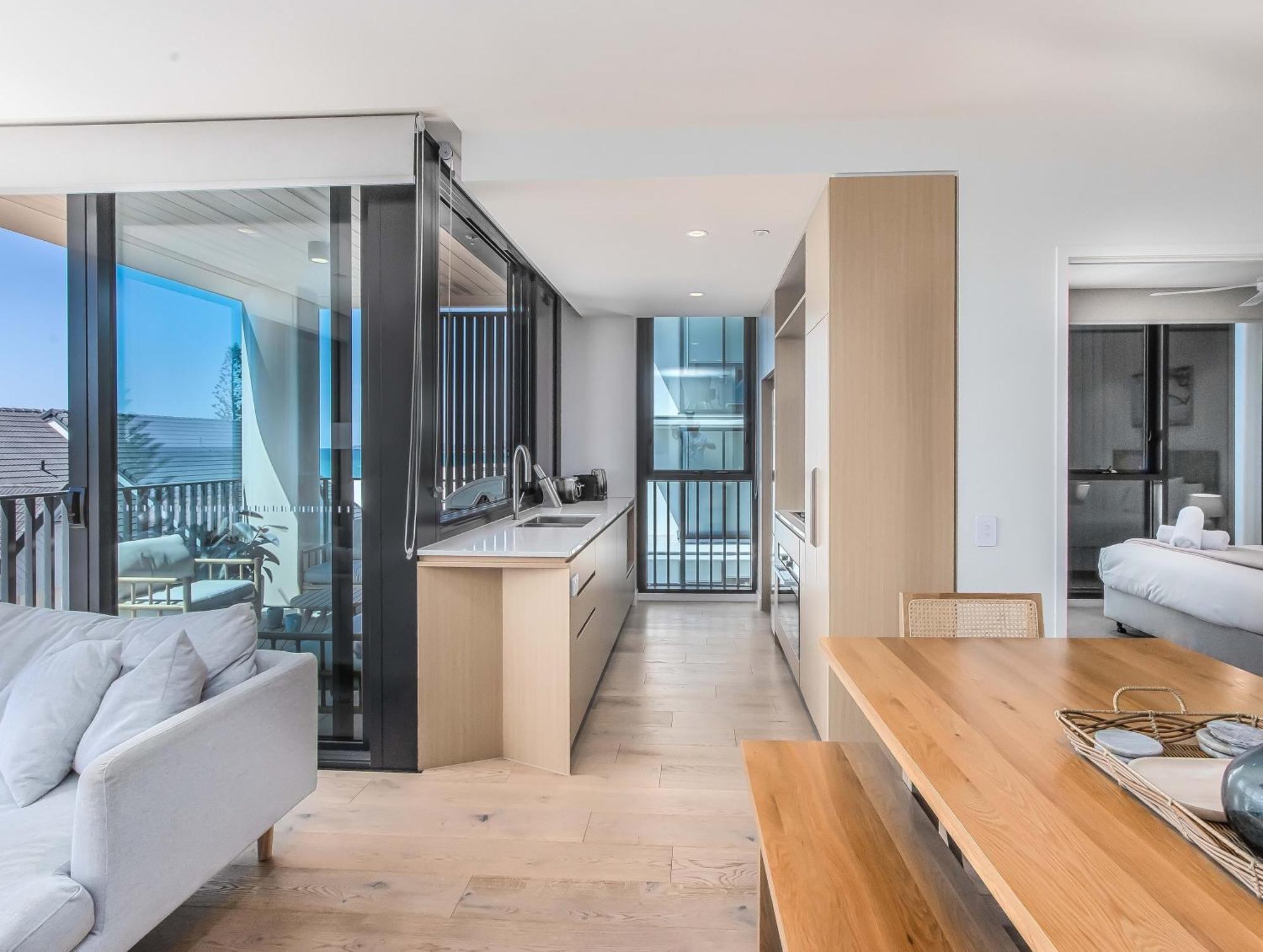 Hemingway Palm - Premium Oceanview By Burleigh Letting Gold Coast