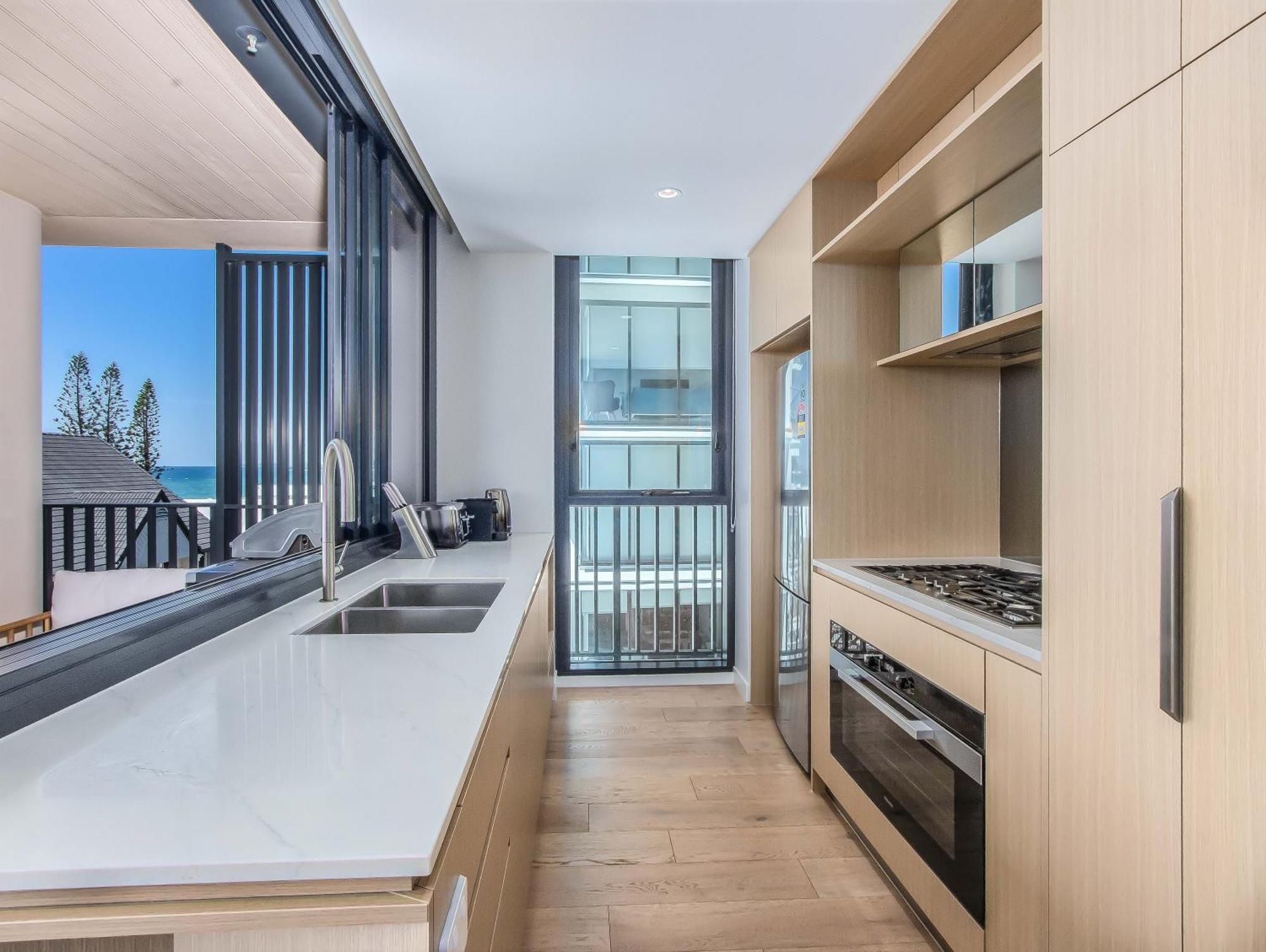 Hemingway Palm - Premium Oceanview By Burleigh Letting Gold Coast