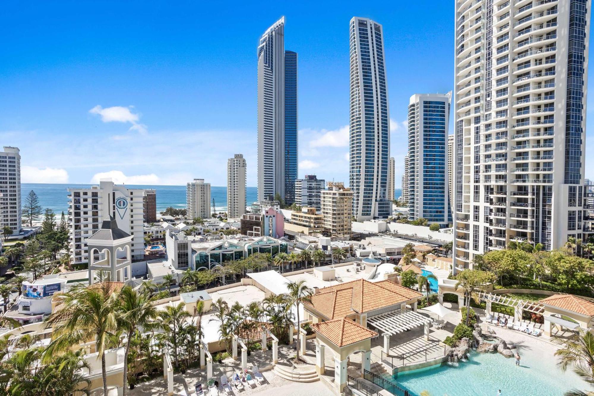 Towers Of Chevron - Private Gold Coast