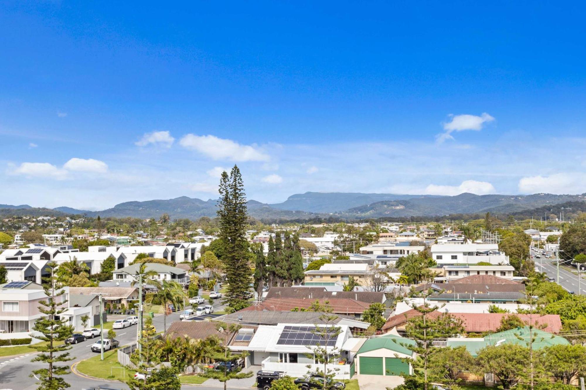 Palm Luxury With Hinterland Views Apartment Gold Coast