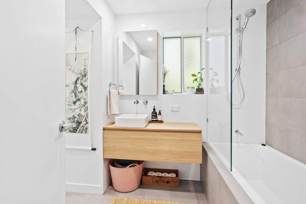 Apartamento Hillside In The Heart Of Burleigh! *