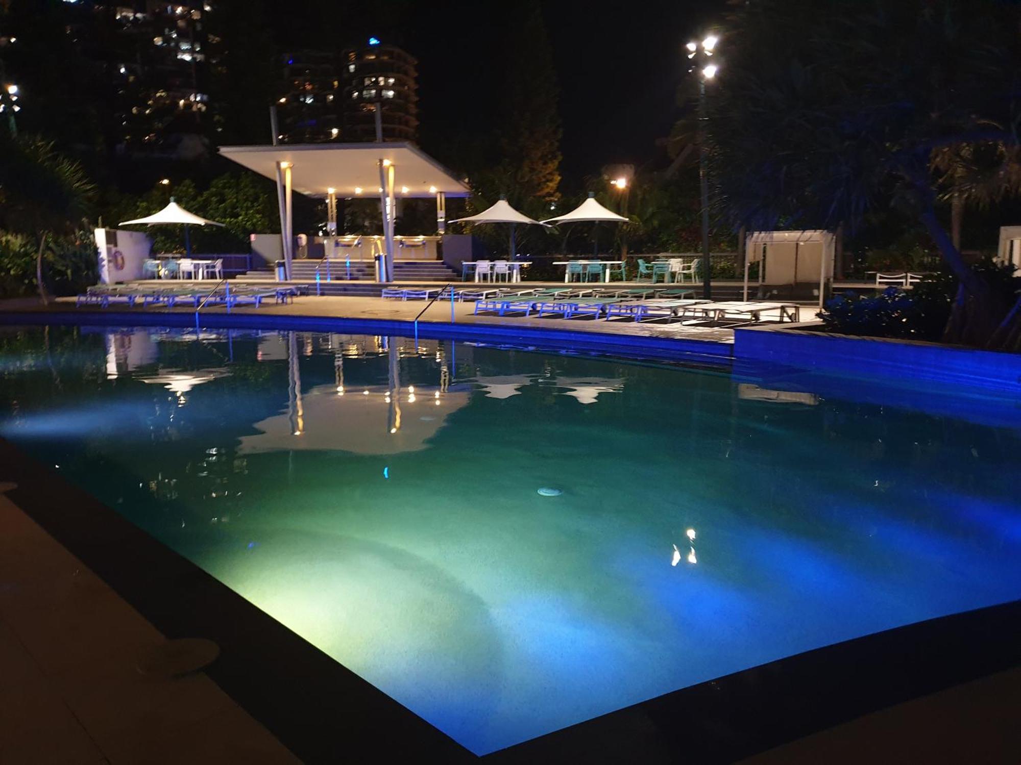 L36 Skyline View Lux And Modern At Q1 2br 1b 1c Apartment Gold Coast