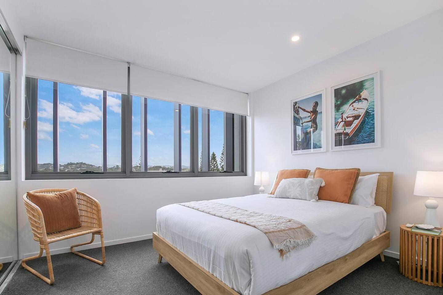 Starlit Palms Chic Poolside Haven By The * Gold Coast