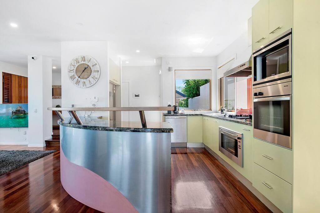 Holiday home Stunning 5-bedroom Oceanview Retreat In Tugun Gold Coast