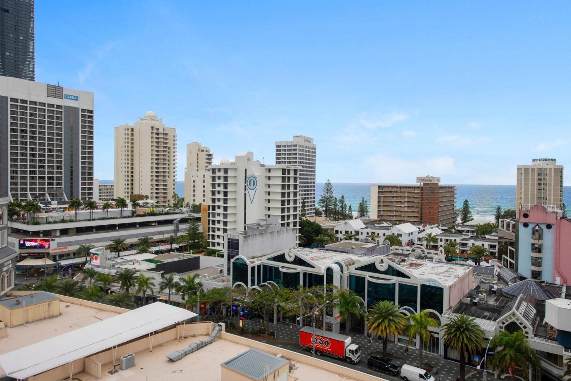 Spacious 2 Bedroom In Chevron Renaissance - Coasthm Apartment Gold Coast