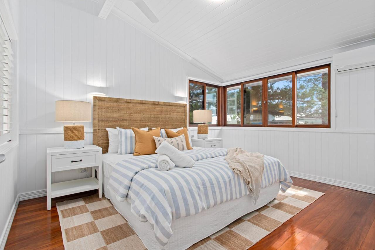 Holiday home Bilinga Beachfront House