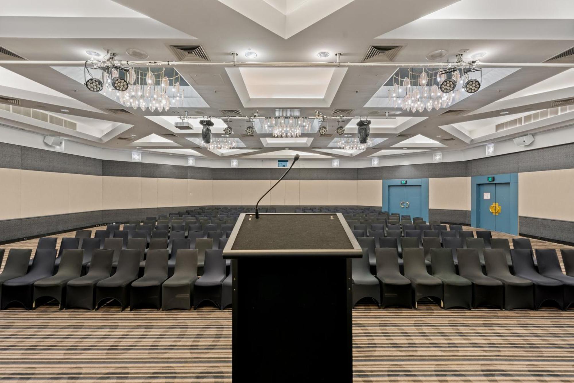 Crowne Plaza Surfers Paradise By Ihg