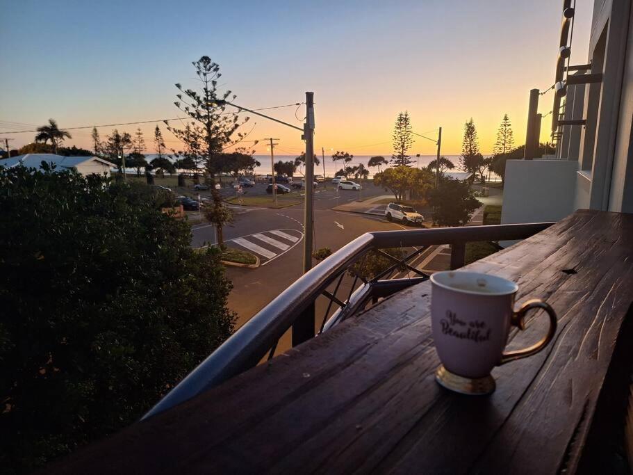 Beachfront Bliss Apartment Gold Coast