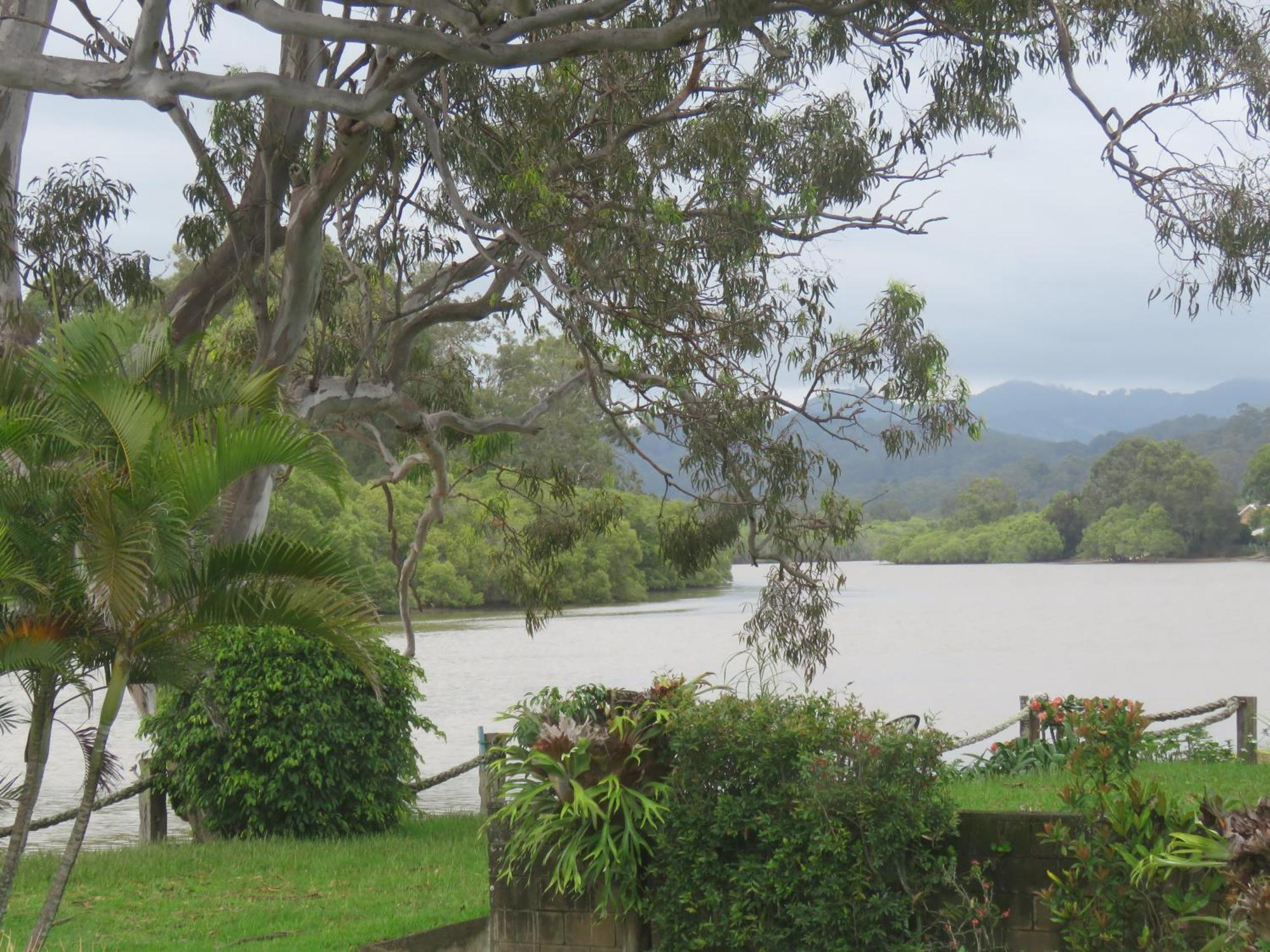 Waterfront House In Currumbin Holiday home Gold Coast