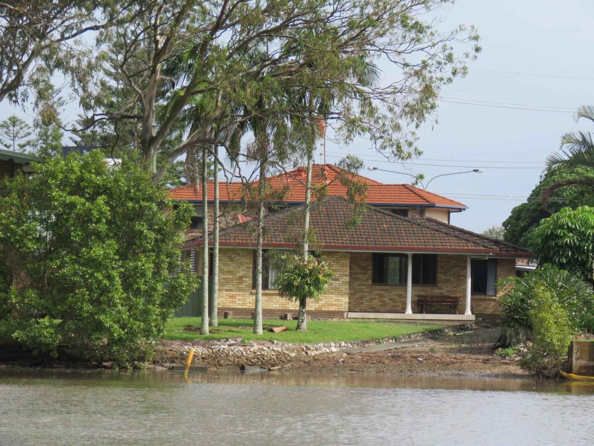 Waterfront House In Currumbin * Gold Coast