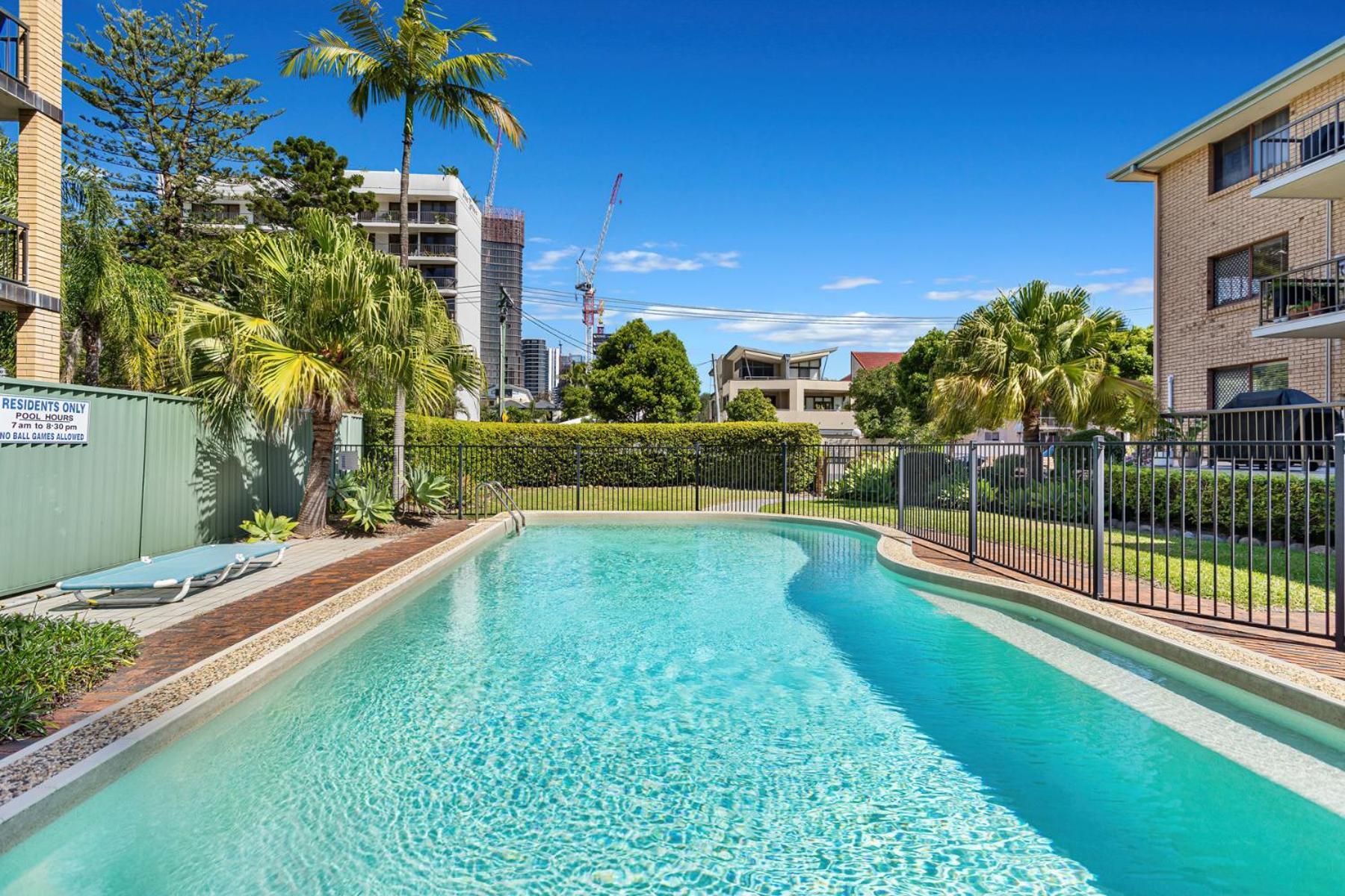 Armrick Seaside Broadbeach Apartment *