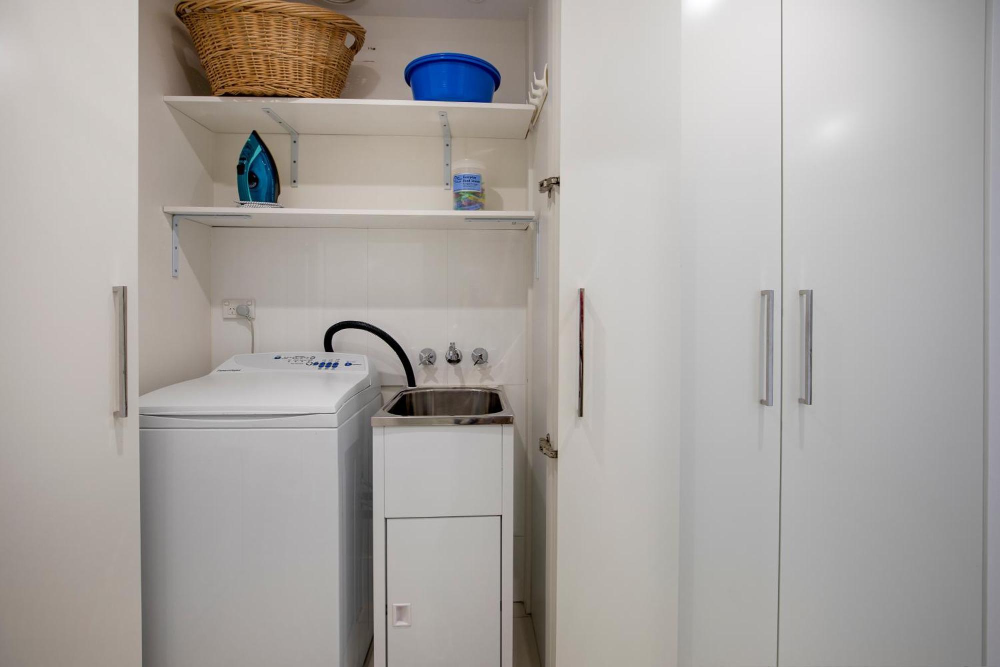 Ultra Broadbeach 4*