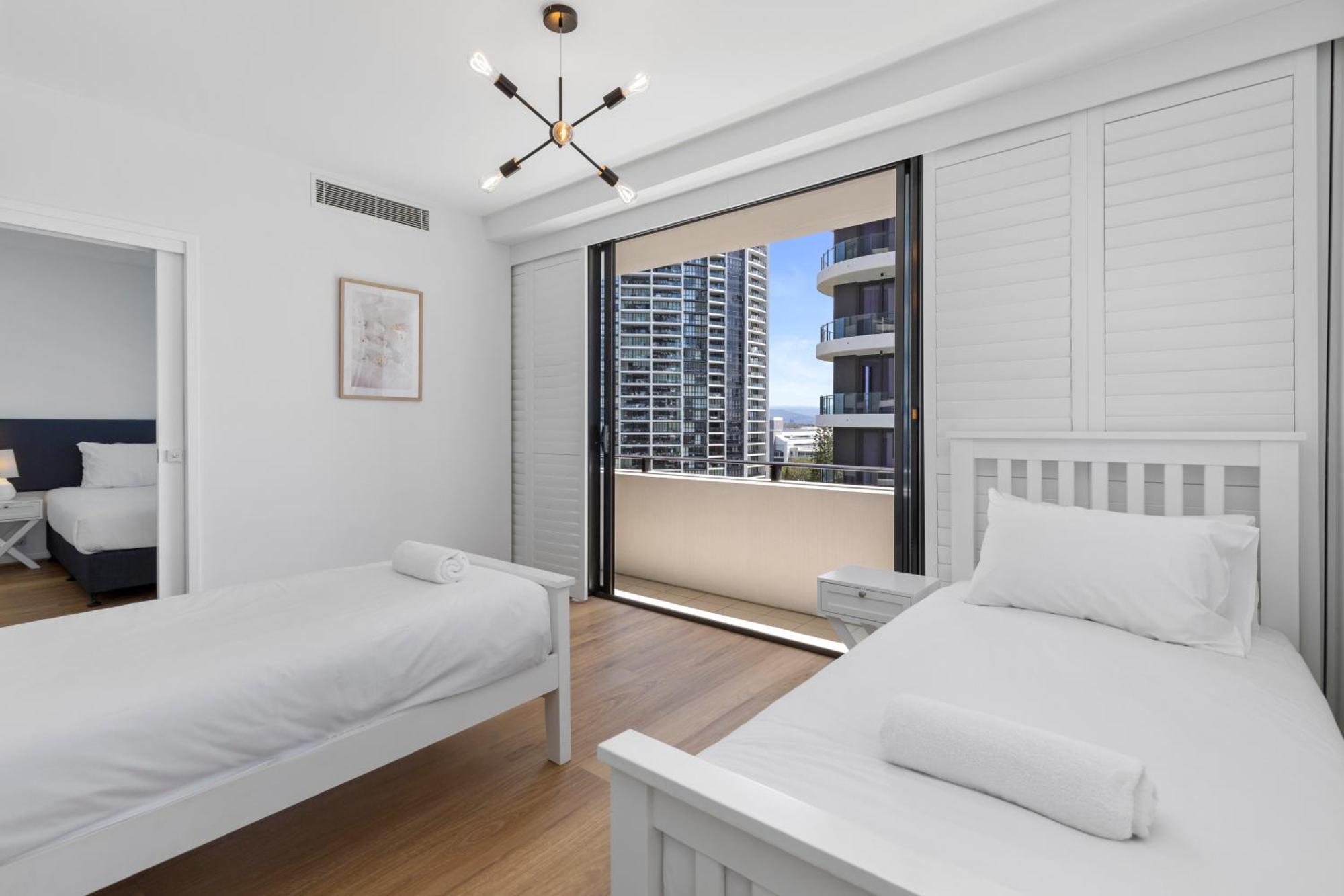 Ultra Broadbeach