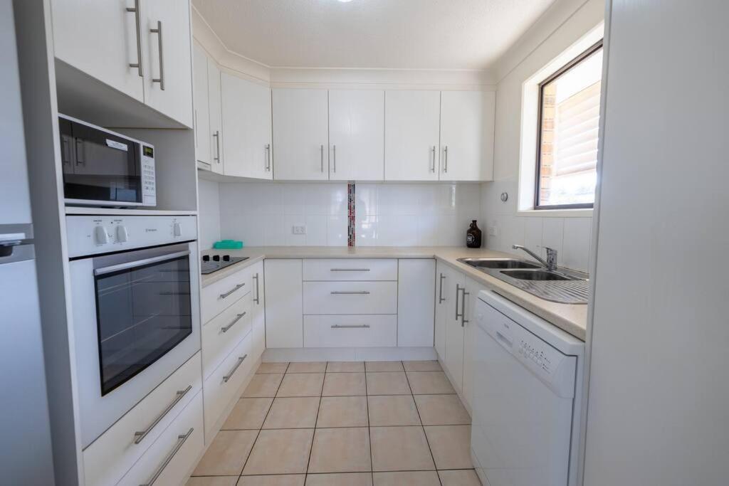 Spacious Family W Pool - Location Holiday home