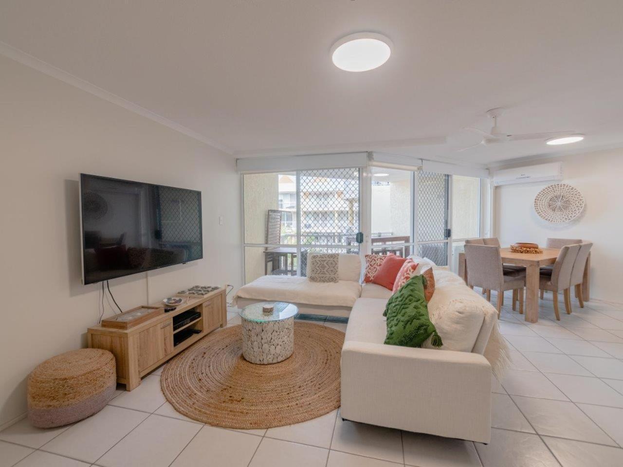 Aparthotel Crystal Beachfront Gold Coast