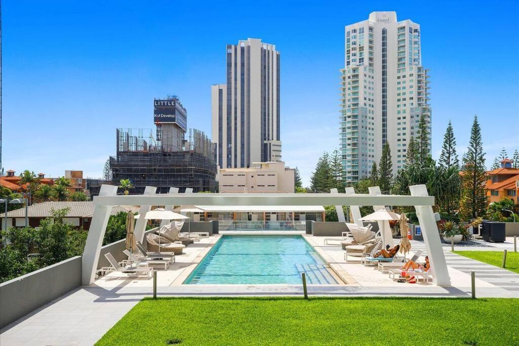 Apartment Prime Broadbeach Location Wpool Free Onsite Parking *