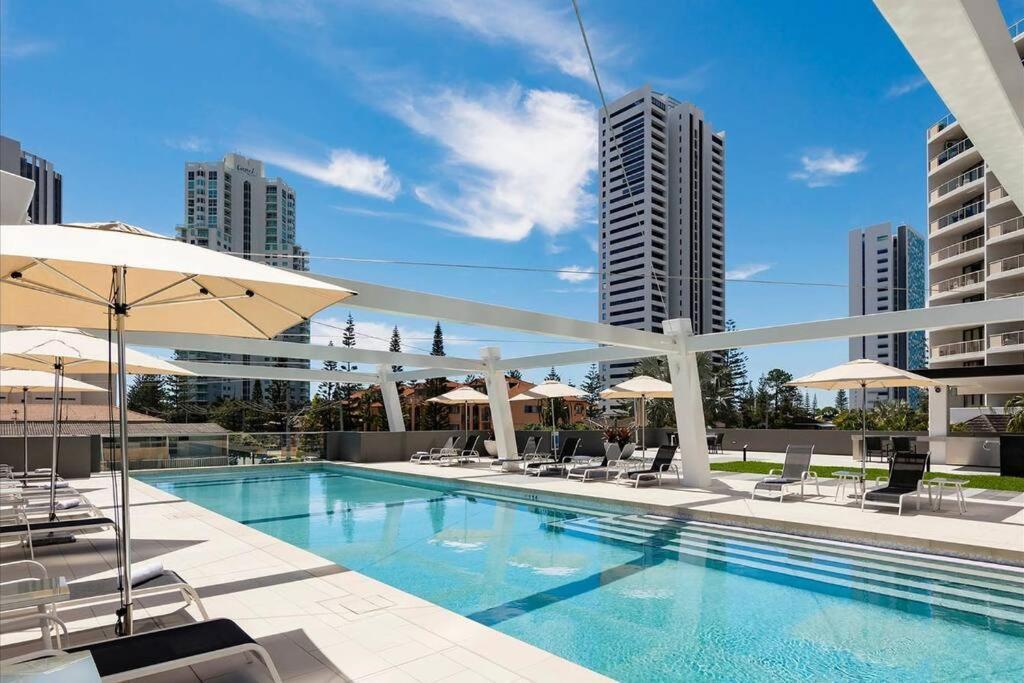 Apartment Prime Broadbeach Location Wpool Free Onsite Parking *