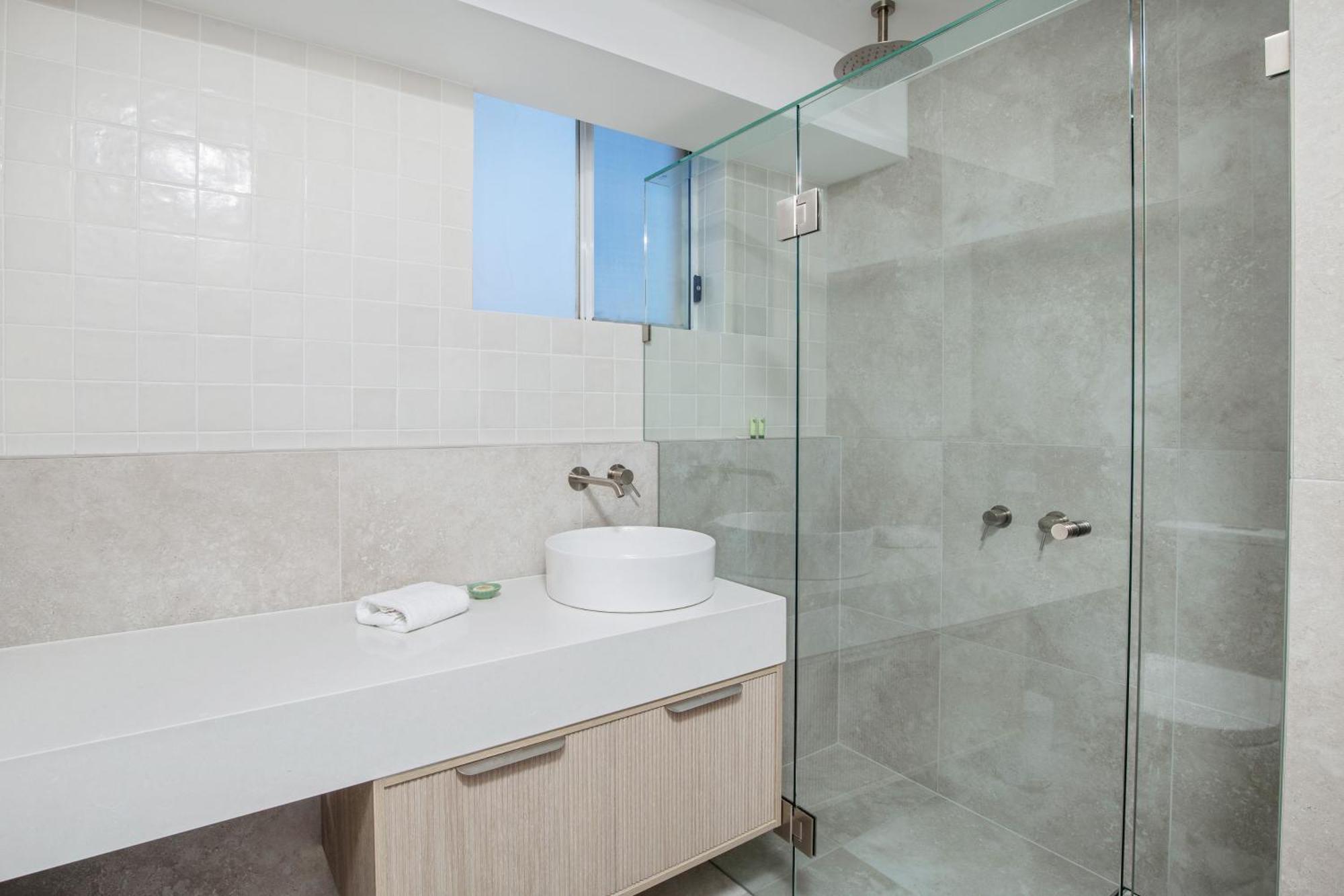 Aparthotel Crystal Beachfront Gold Coast