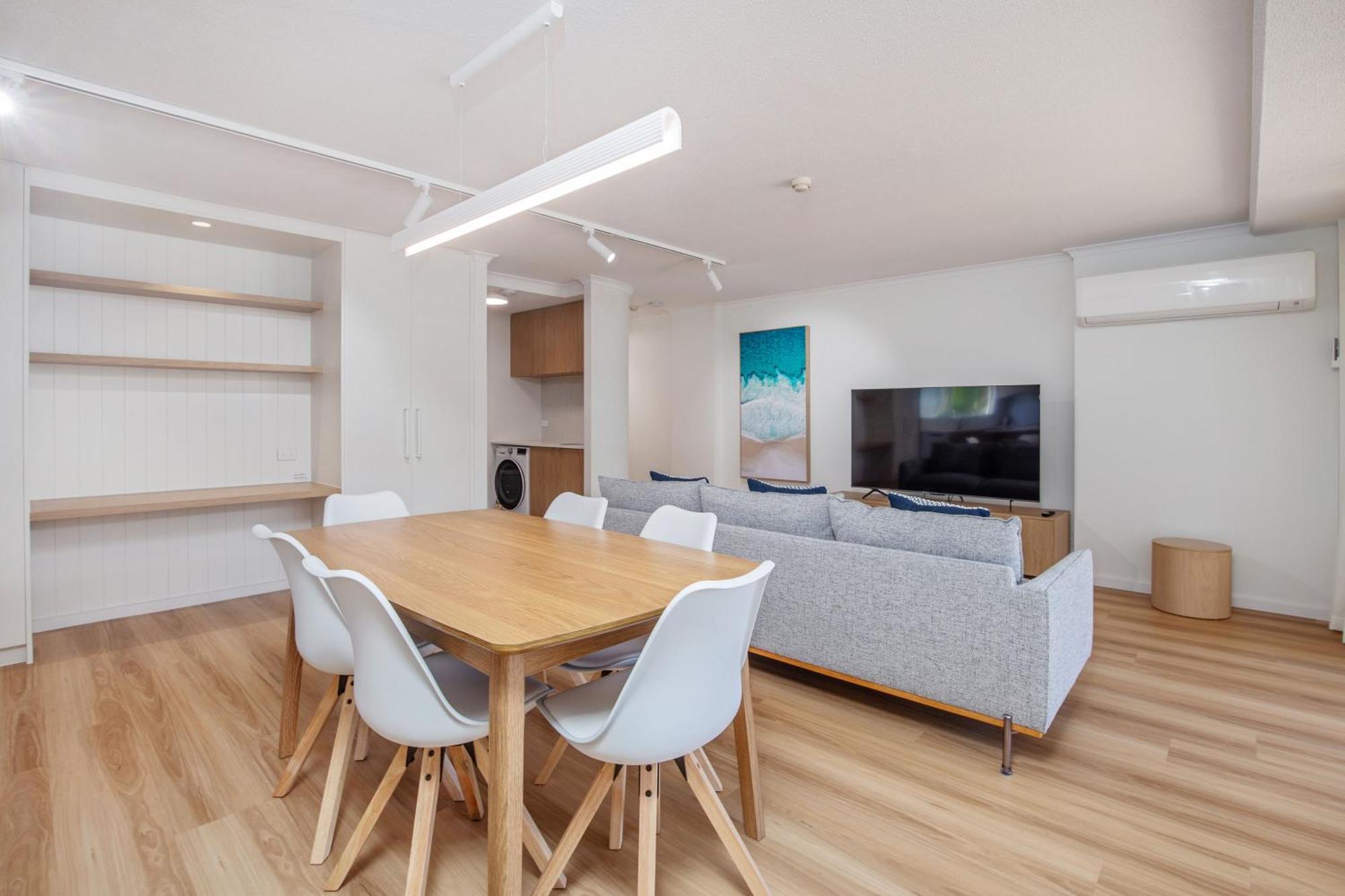 Crystal Beachfront 3* Gold Coast