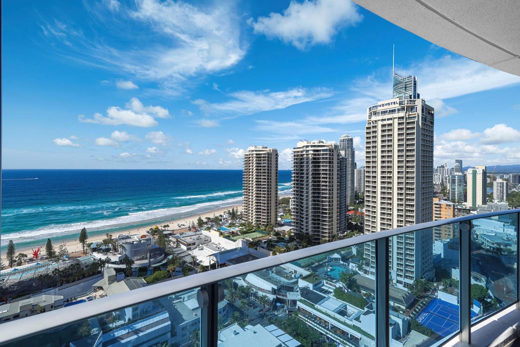 H Star Residences-- Paradise Stayz Apartment Gold Coast