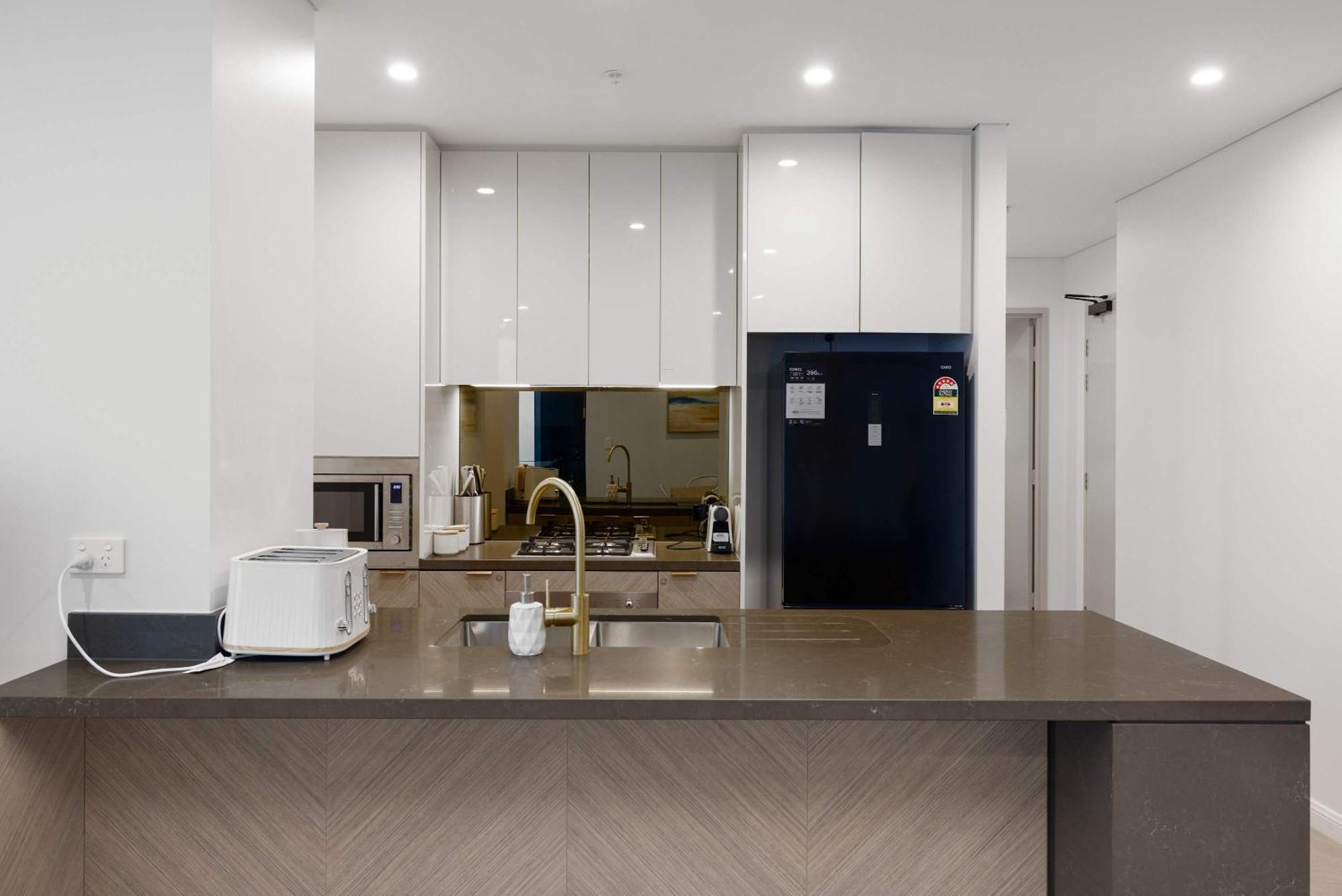 Apartamento Oceanfront Retreat Serene Views Walk To The Gold Coast