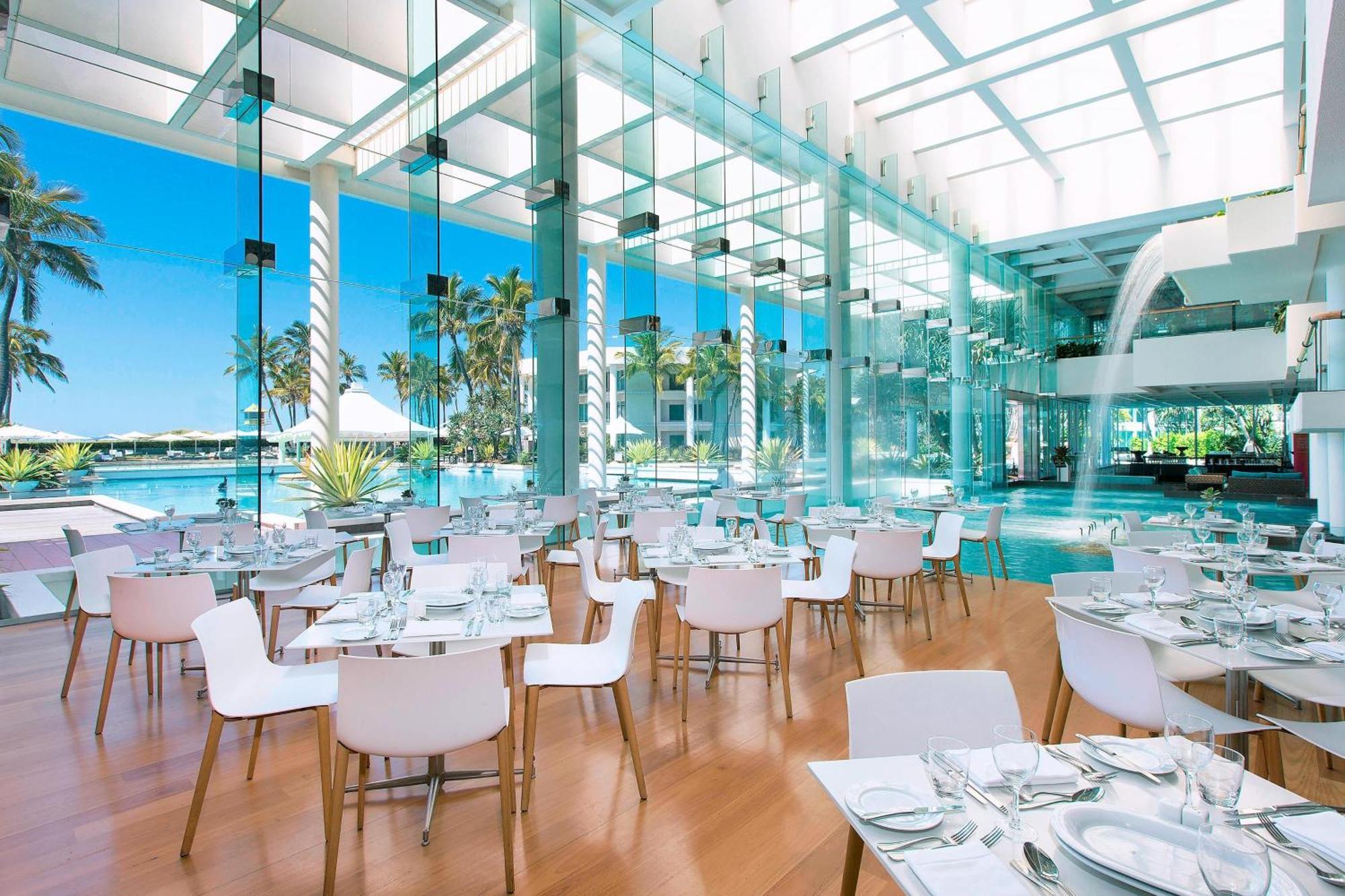 Sheraton Grand Mirage Resort 5*